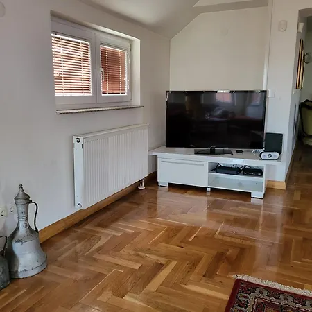 Hari Sarajevo, Spacy Apartments, Free Parking, Aircondition, Airport 1,5 Km * Sarajevo