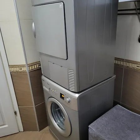 Hari Sarajevo, Spacy Apartments, Free Parking, Aircondition, Airport 1,5 Km Appartement Sarajevo