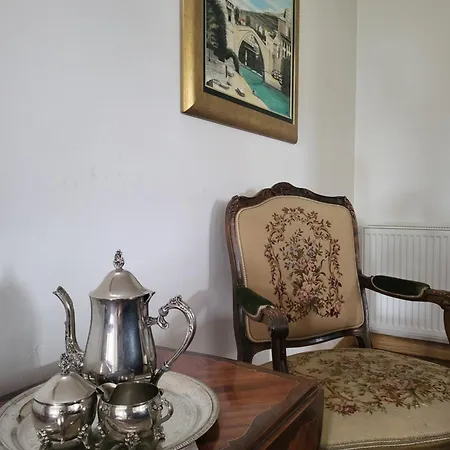 Hari Sarajevo, Spacy Apartments, Free Parking, Aircondition, Airport 1,5 Km Sarajevo