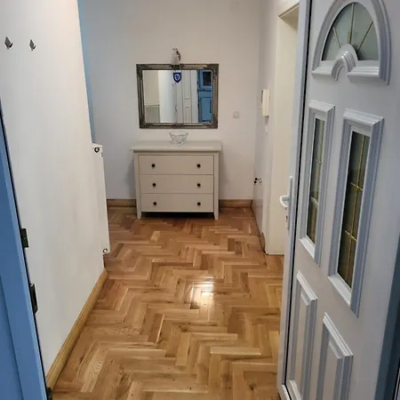 Appartement Hari Sarajevo, Spacy Apartments, Free Parking, Aircondition, Airport 1,5 Km Sarajevo