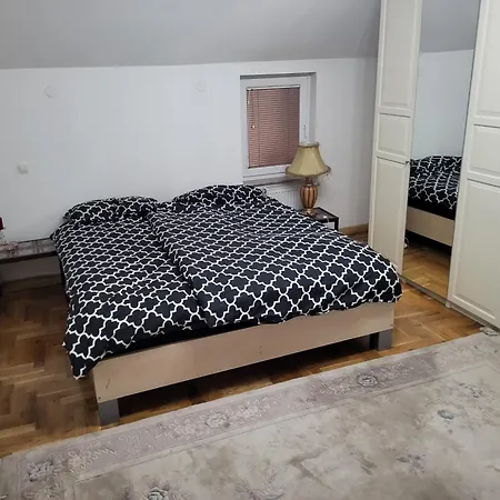 Appartement Hari Sarajevo, Spacy Apartments, Free Parking, Aircondition, Airport 1,5 Km *