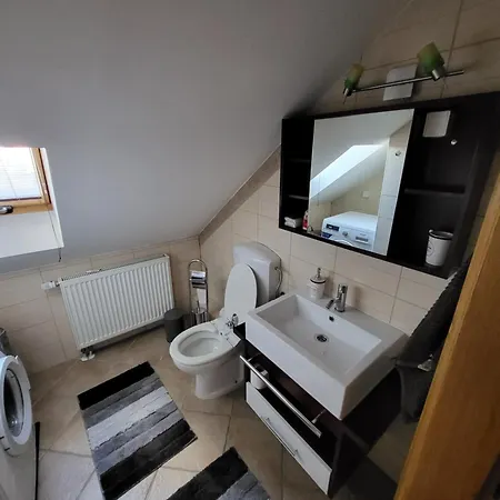 Hari Sarajevo, Spacy Apartments, Free Parking, Aircondition, Airport 1,5 Km Appartement *