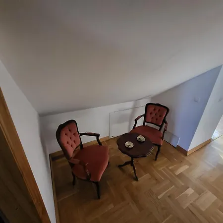 Apartment Hari Sarajevo, Spacy Apartments, Free Parking, Aircondition, Airport 1,5 Km *