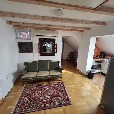 Hari Sarajevo, Spacy Apartments, Free Parking, Aircondition, Airport 1,5 Km Sarajevo