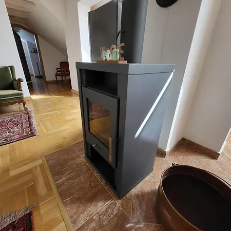 Hari Sarajevo, Spacy Apartments, Free Parking, Aircondition, Airport 1,5 Km
