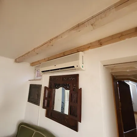 Hari Sarajevo, Spacy Apartments, Free Parking, Aircondition, Airport 1,5 Km Sarajevo