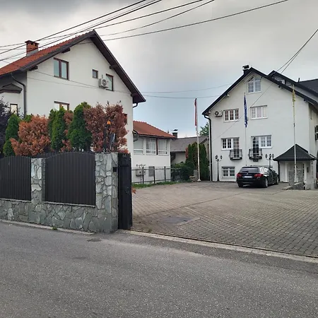 Apartment Hari Sarajevo, Spacy Apartments, Free Parking, Aircondition, Airport 1,5 Km